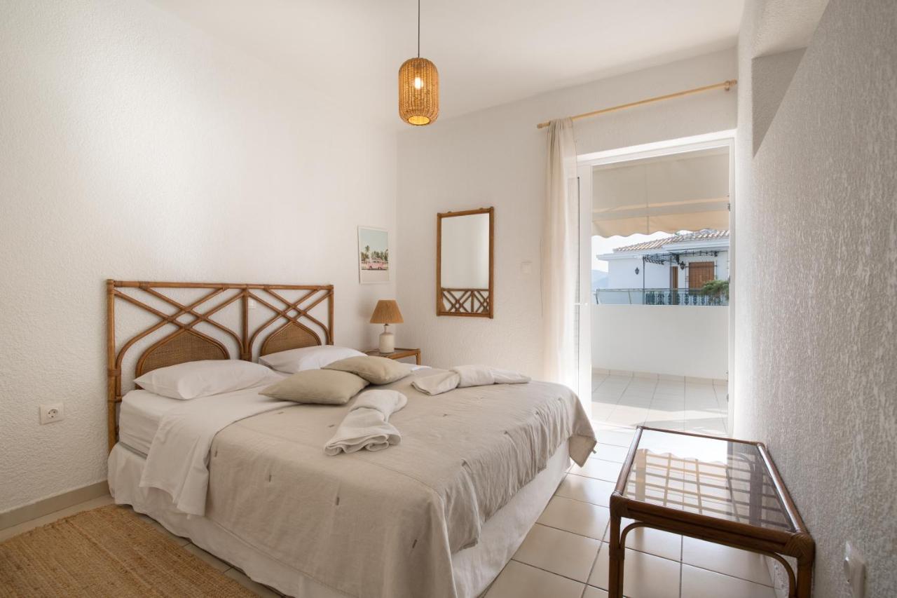 Del Mar Luxury Apartment 30M From The Beach Porto Rafti Exterior photo